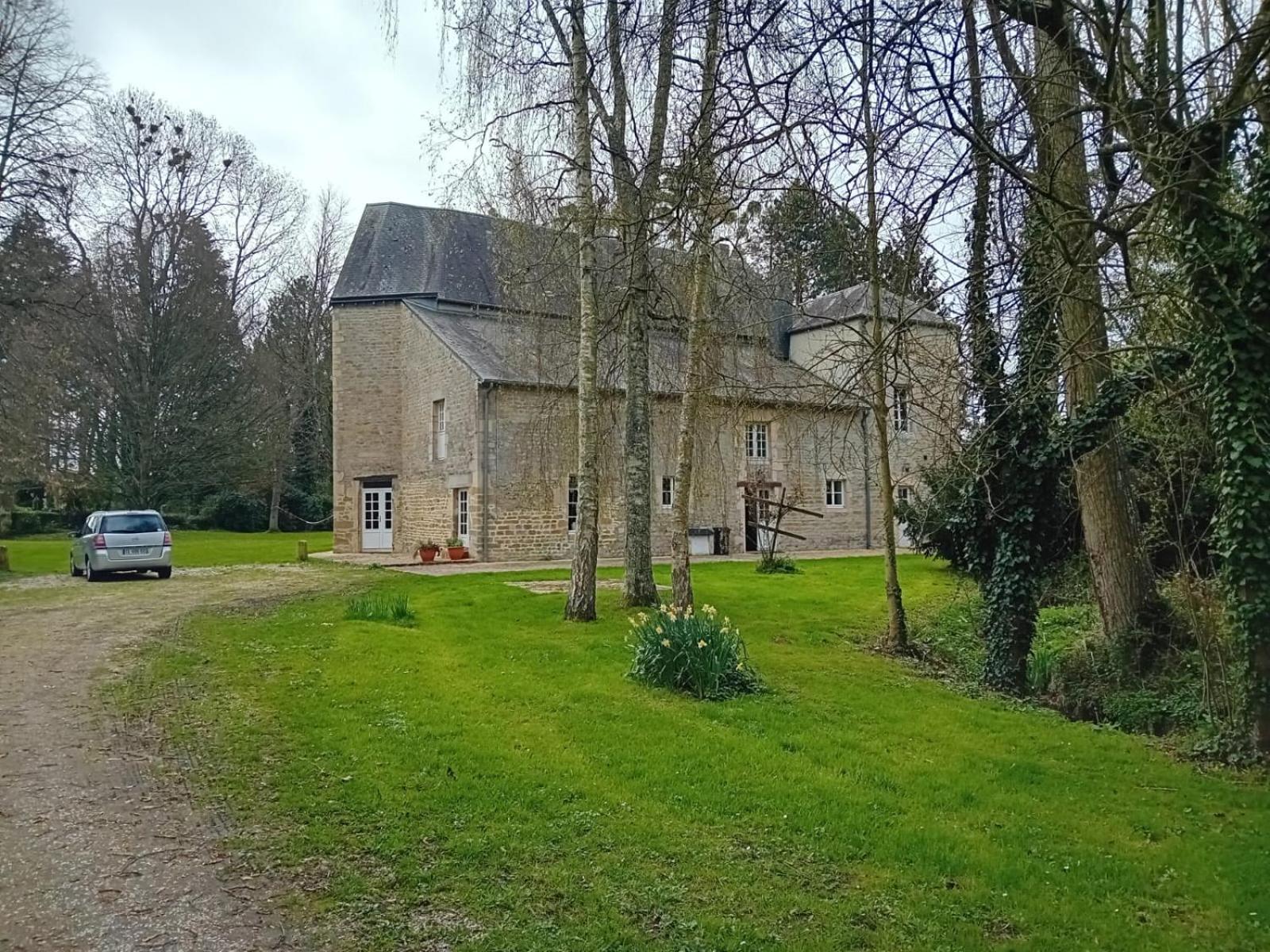 Magnifique Chateau Renove Proche Bourg Grand Parc Belle Terrasse Billard, Ping Pong, Proche Bayeux Et Plages Du Debarquement Villa Tilly-sur-Seulles Exterior photo