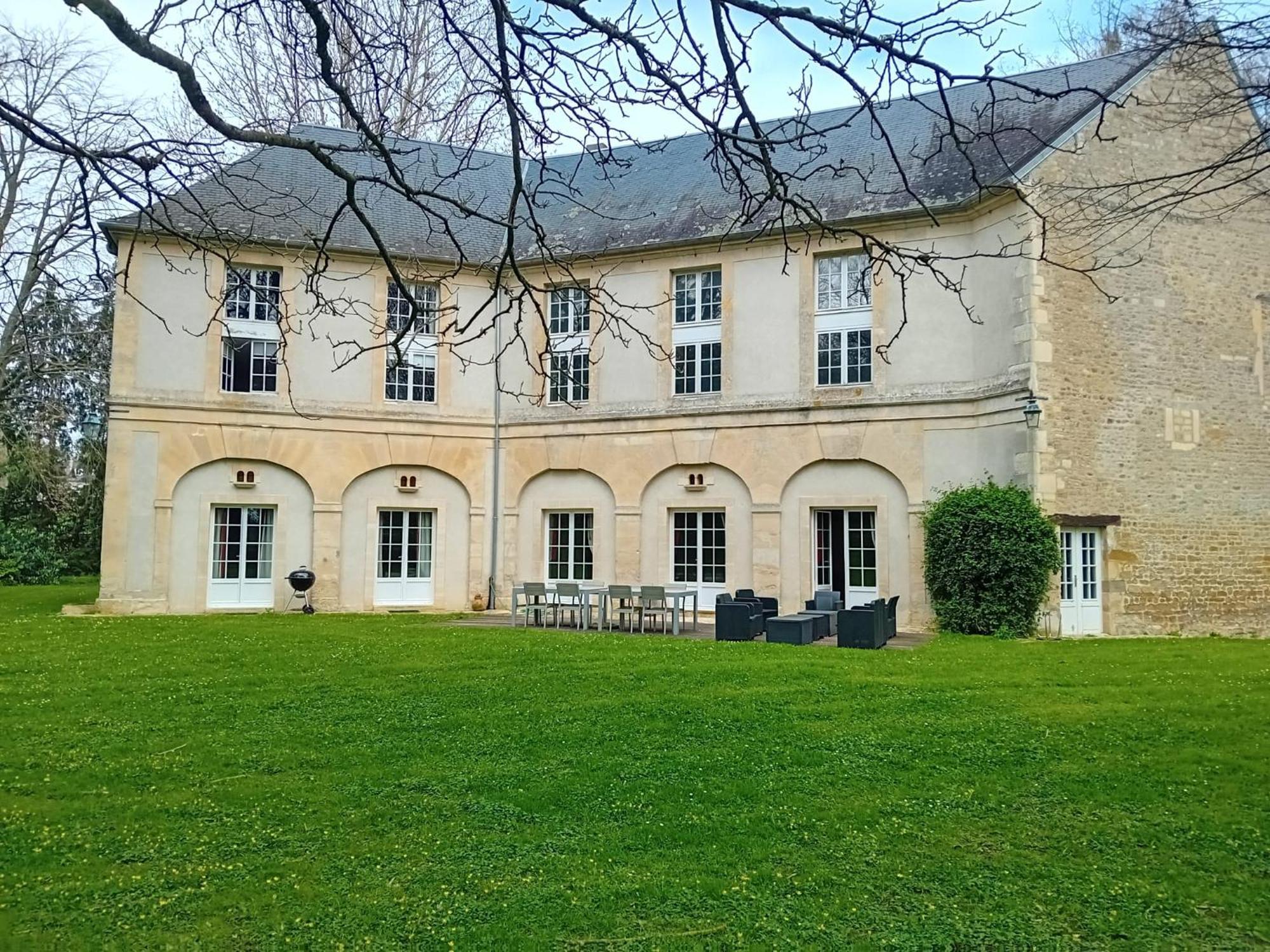 Magnifique Chateau Renove Proche Bourg Grand Parc Belle Terrasse Billard, Ping Pong, Proche Bayeux Et Plages Du Debarquement Villa Tilly-sur-Seulles Exterior photo